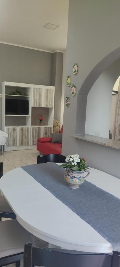 Estia Holidays Apartments - טאורמינה מראה חיצוני תמונה
